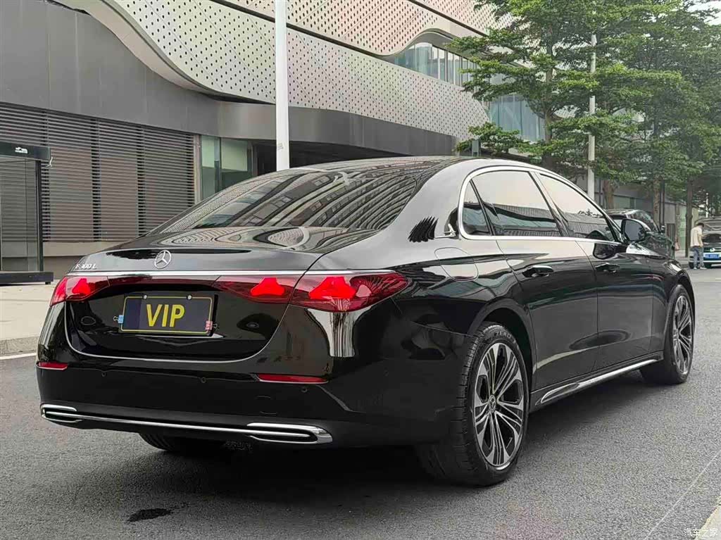 Mercedes-Benz E-Class, 2025 8