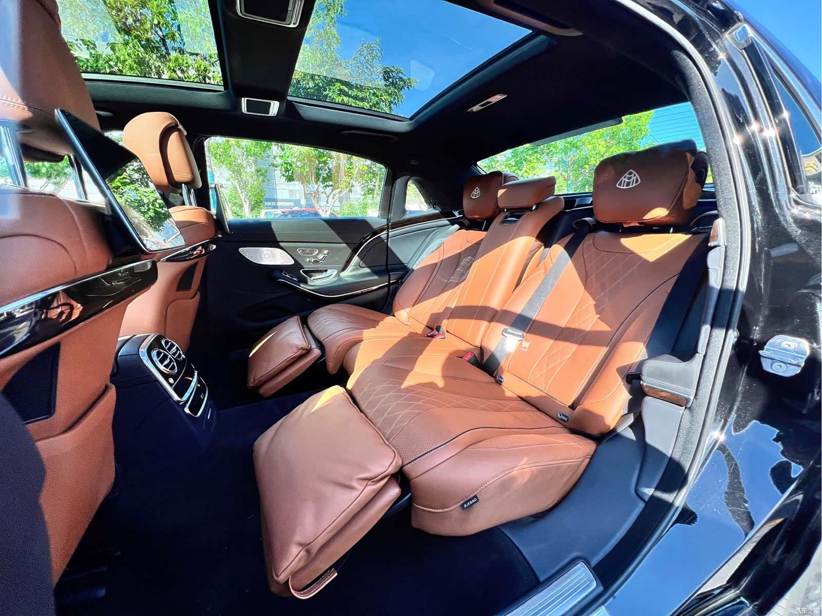 Maybach S-Class, 2021 12