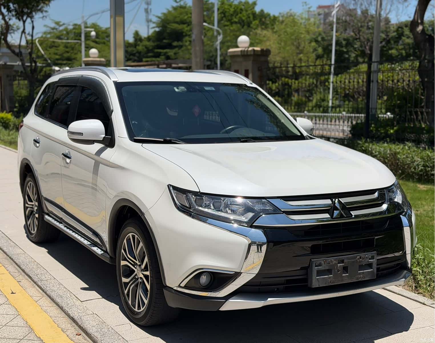 Mitsubishi Outlander, 2017 3