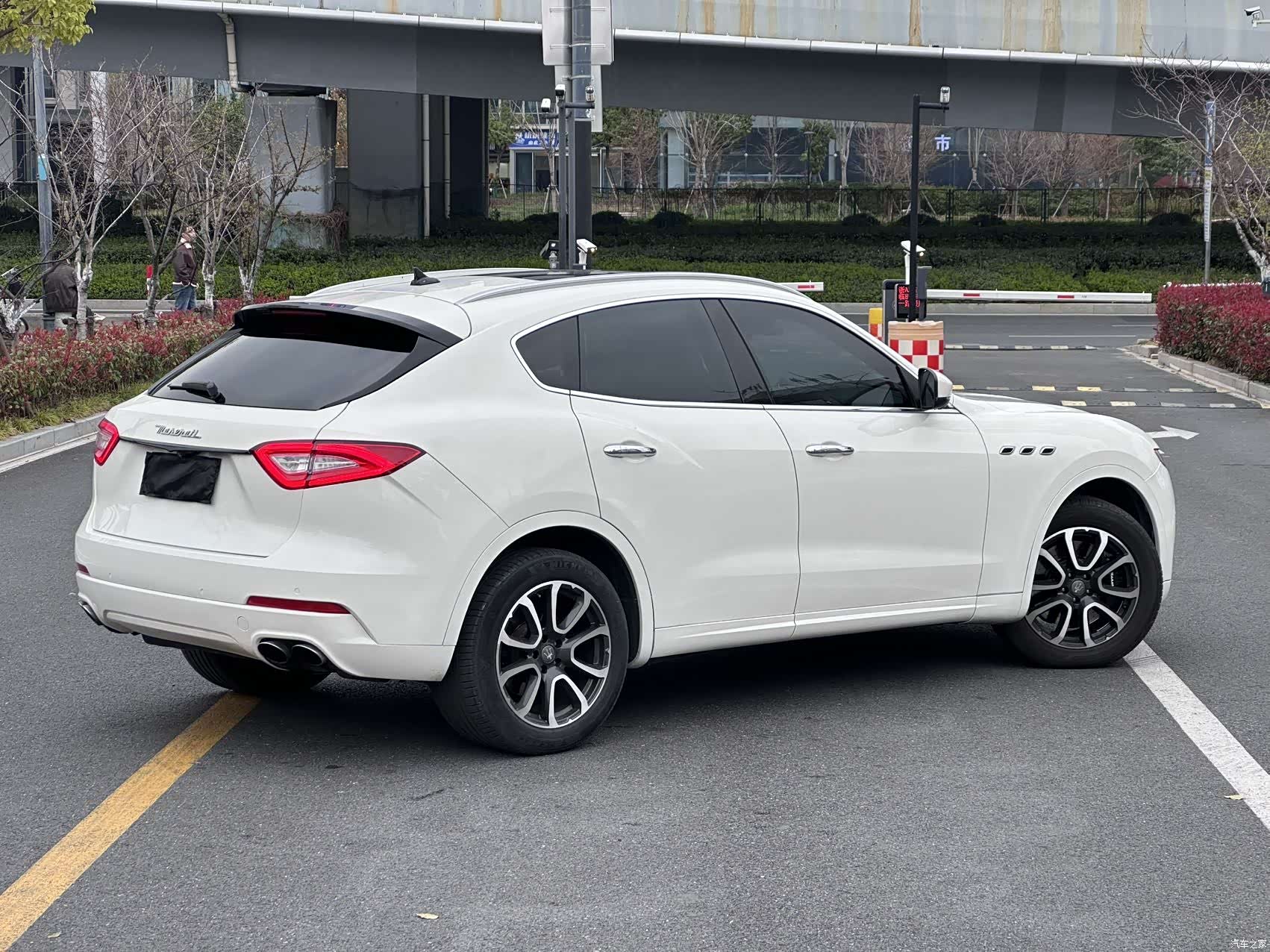 Maserati Levante, 2017 6