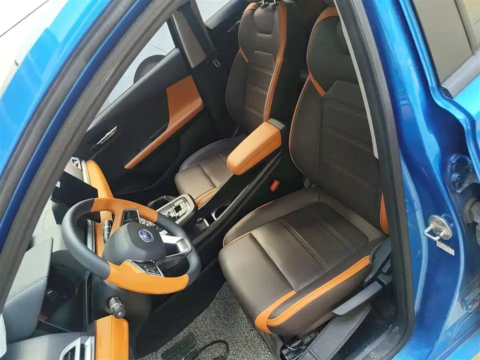 BYD e2