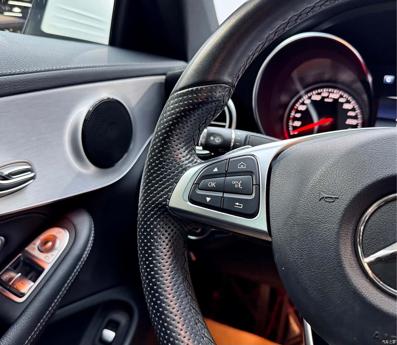 Mercedes-Benz C-Class, 2018 21