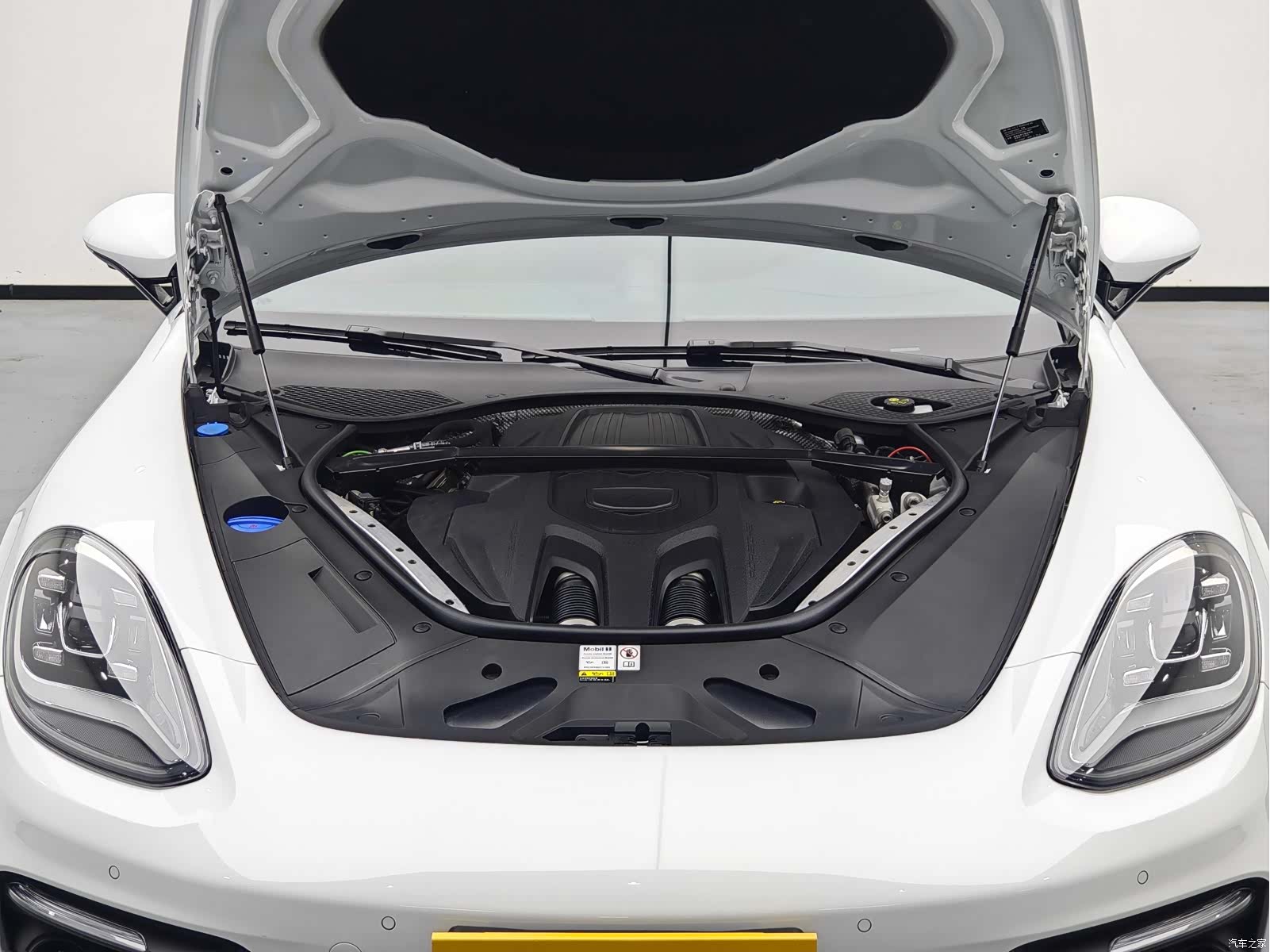 Porsche Panamera, 2024 10