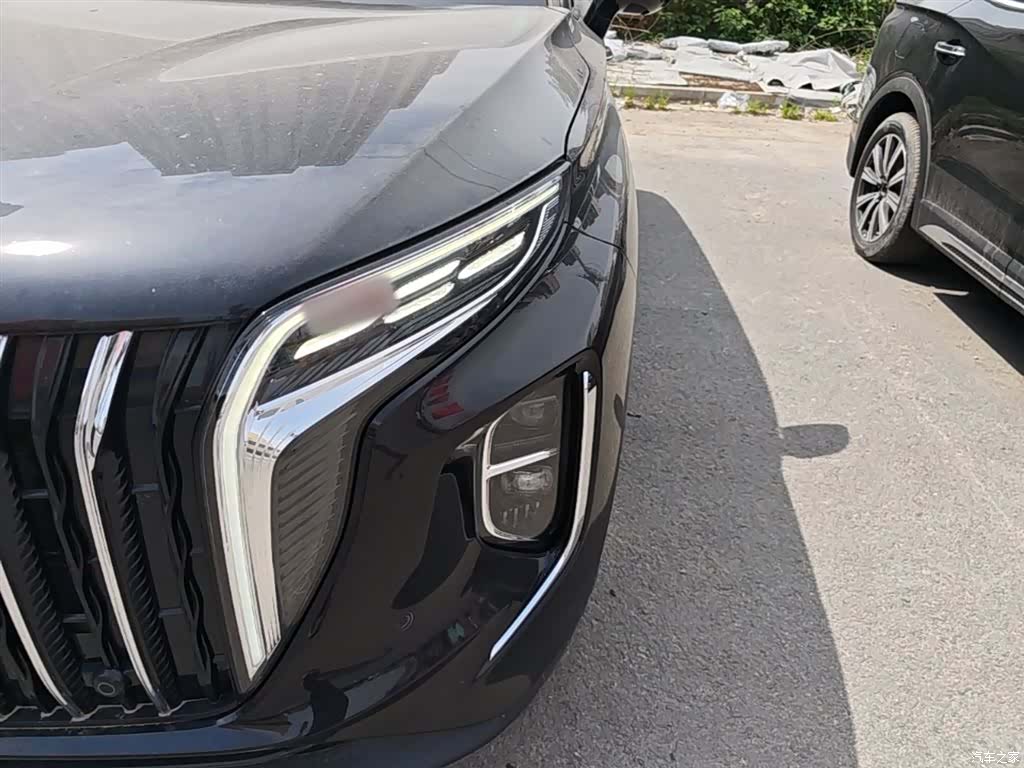 Hongqi HS7, 2025 24