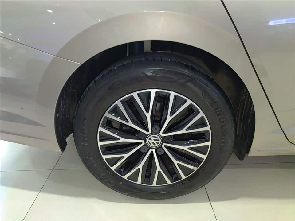 Volkswagen Sagitar Volkswagen Sagitar