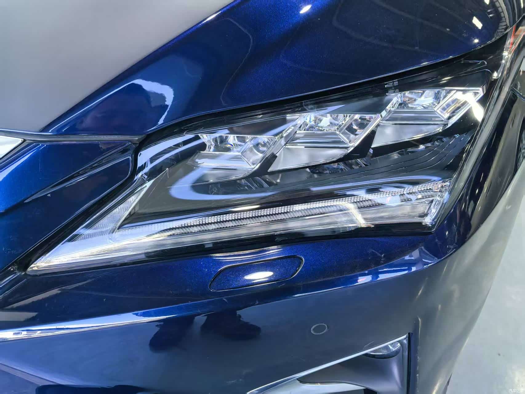 Lexus RX, 2019 3