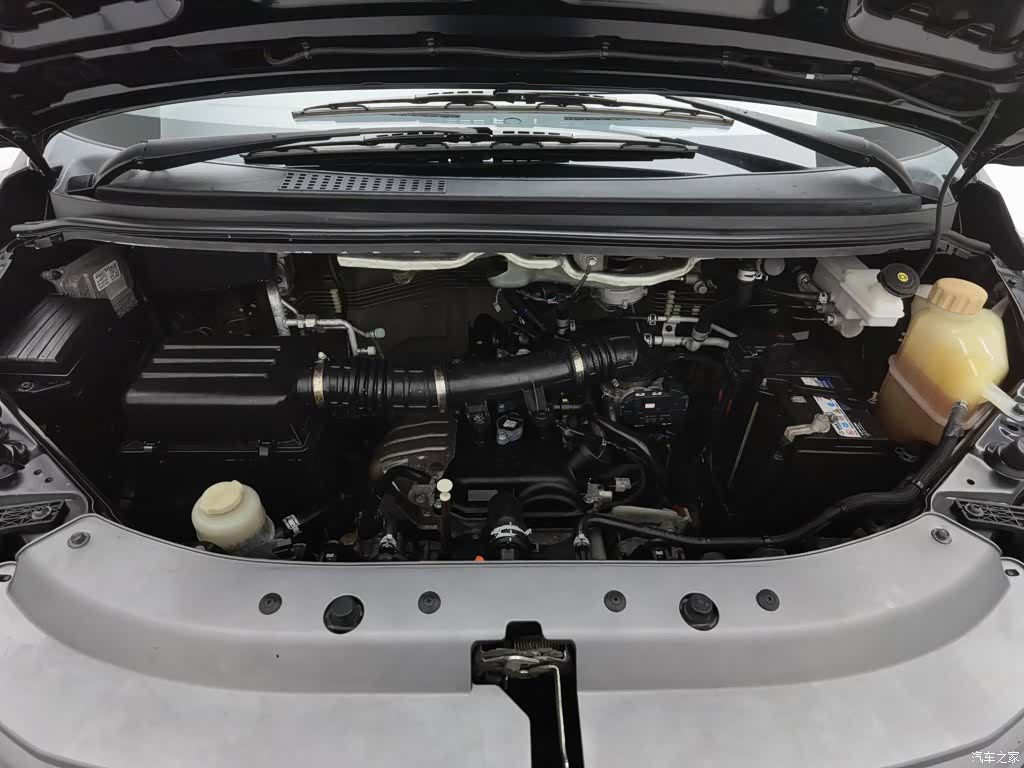 DongFeng M5L, 2022 6