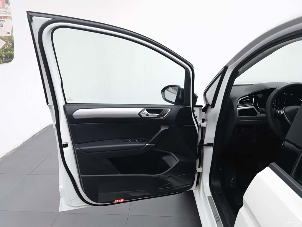 Volkswagen L, 2016 8