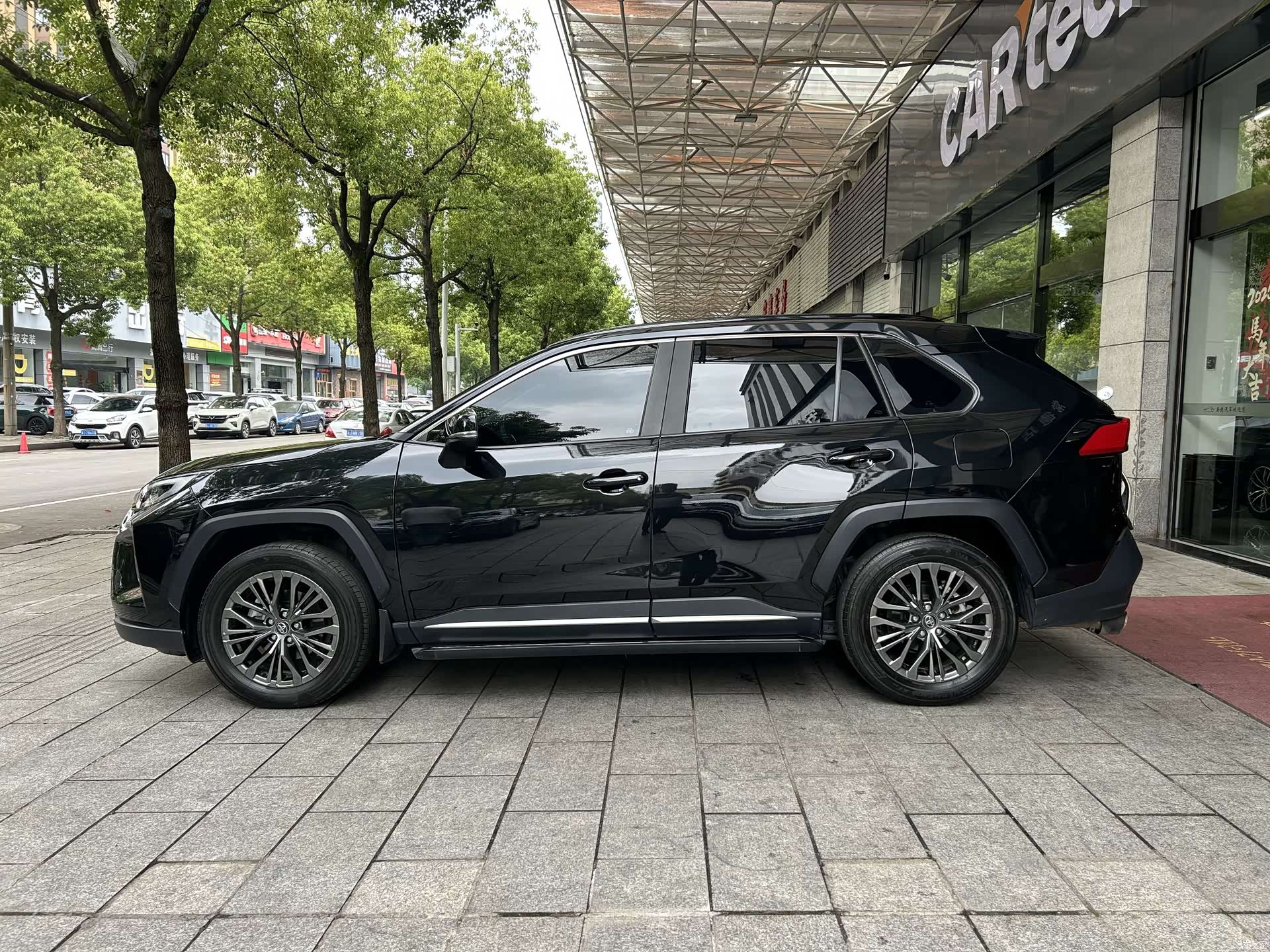 Toyota Wildlander, 2023 3