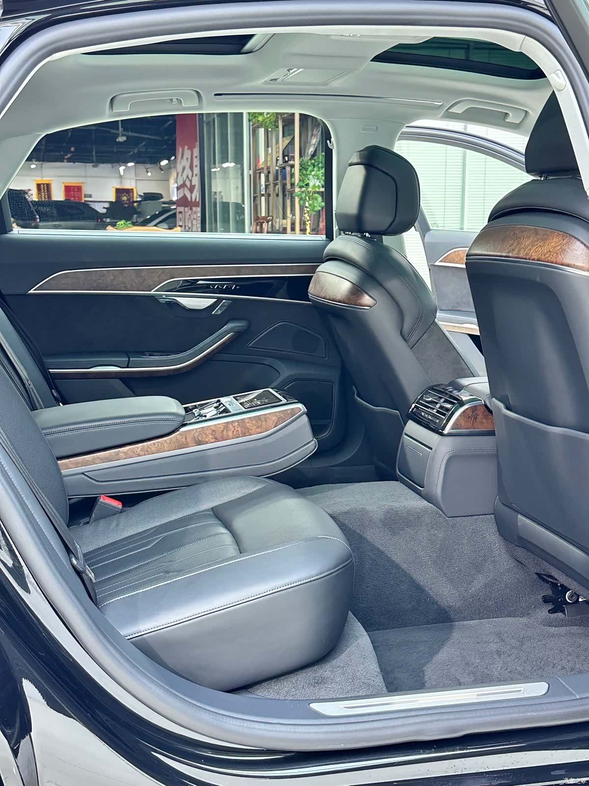 Audi A8L, 2019 8