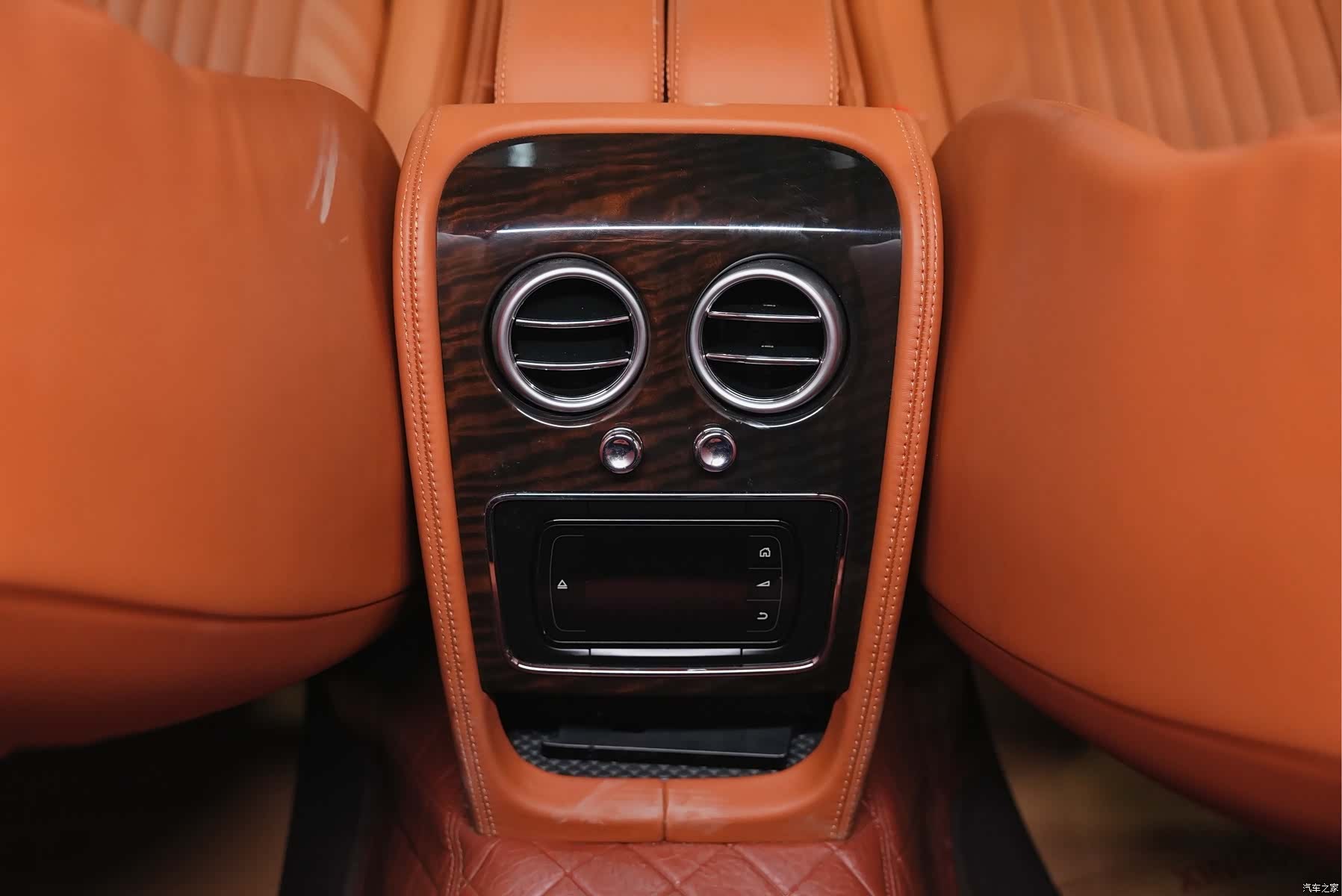 Bentley Flying Spur, 2017 24