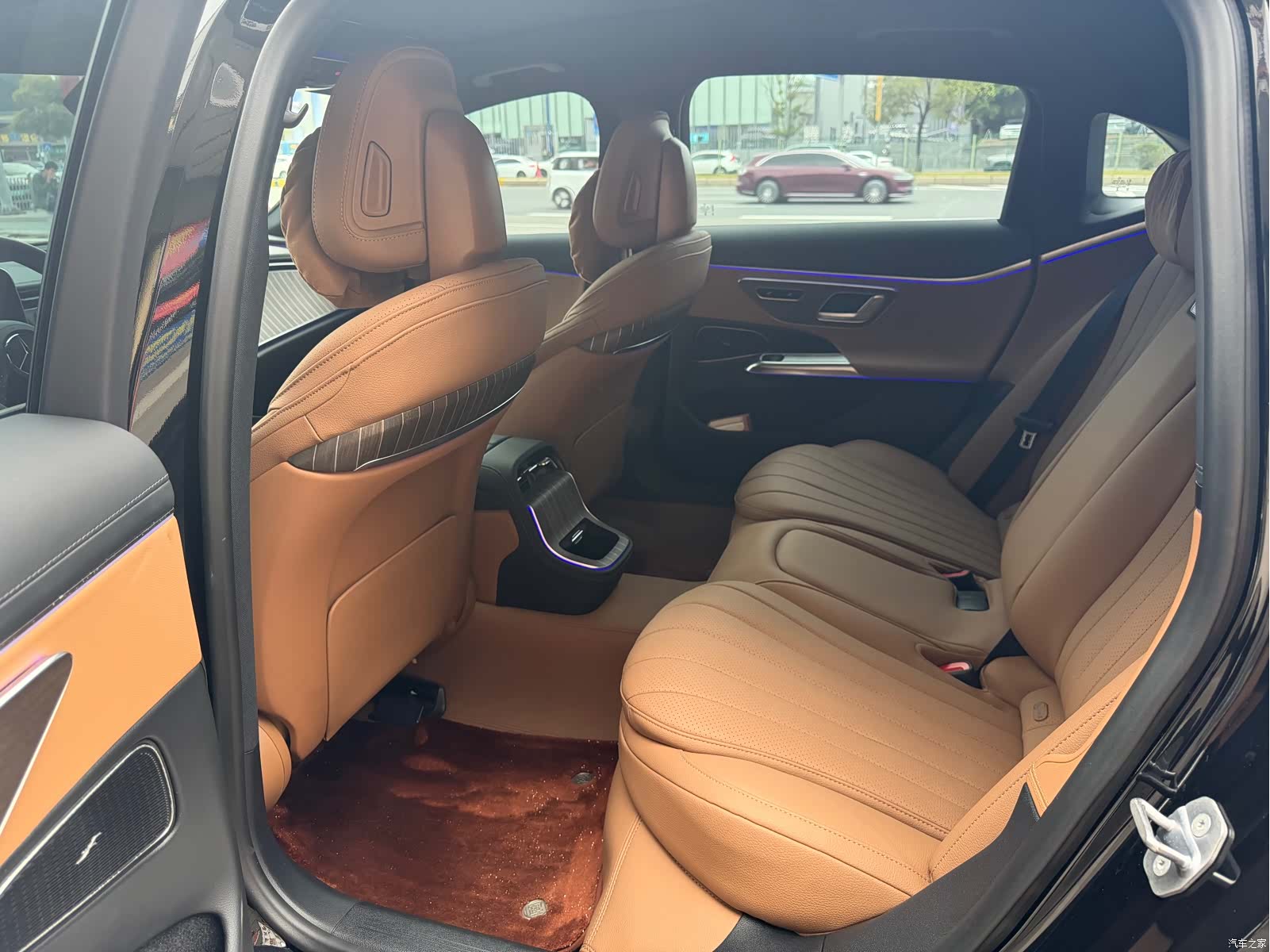 Mercedes-Benz E-Class, 2024 все фото