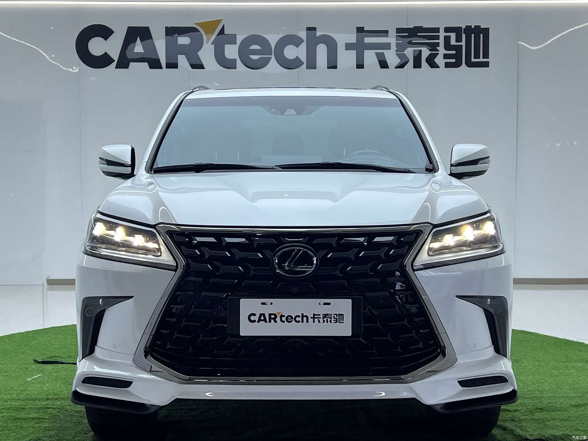 Lexus LX, 2022 2