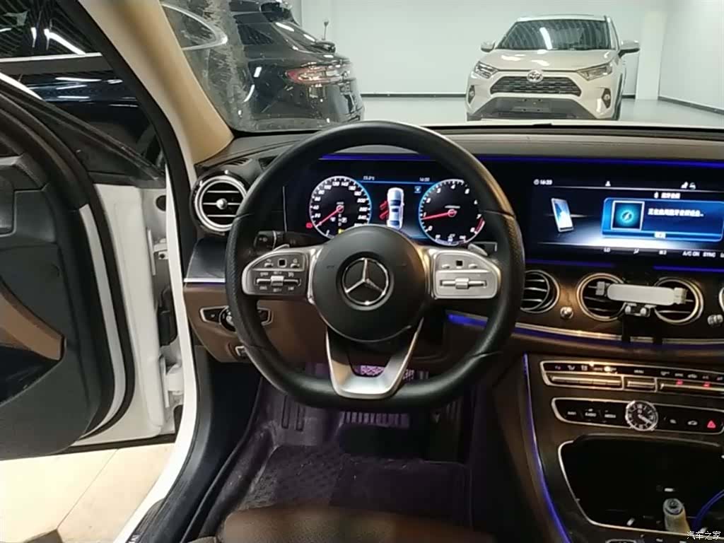 Mercedes-Benz E-Class, 2019 11