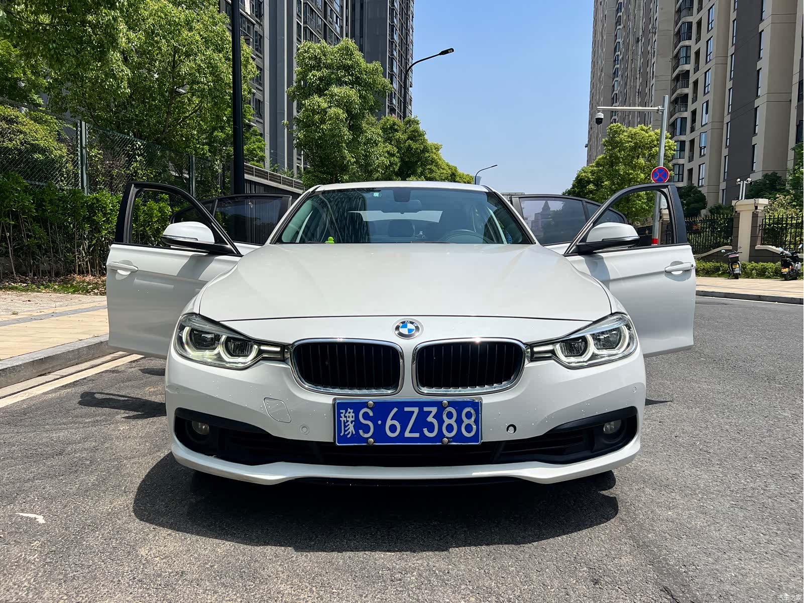 BMW 3 Series, 2017 23
