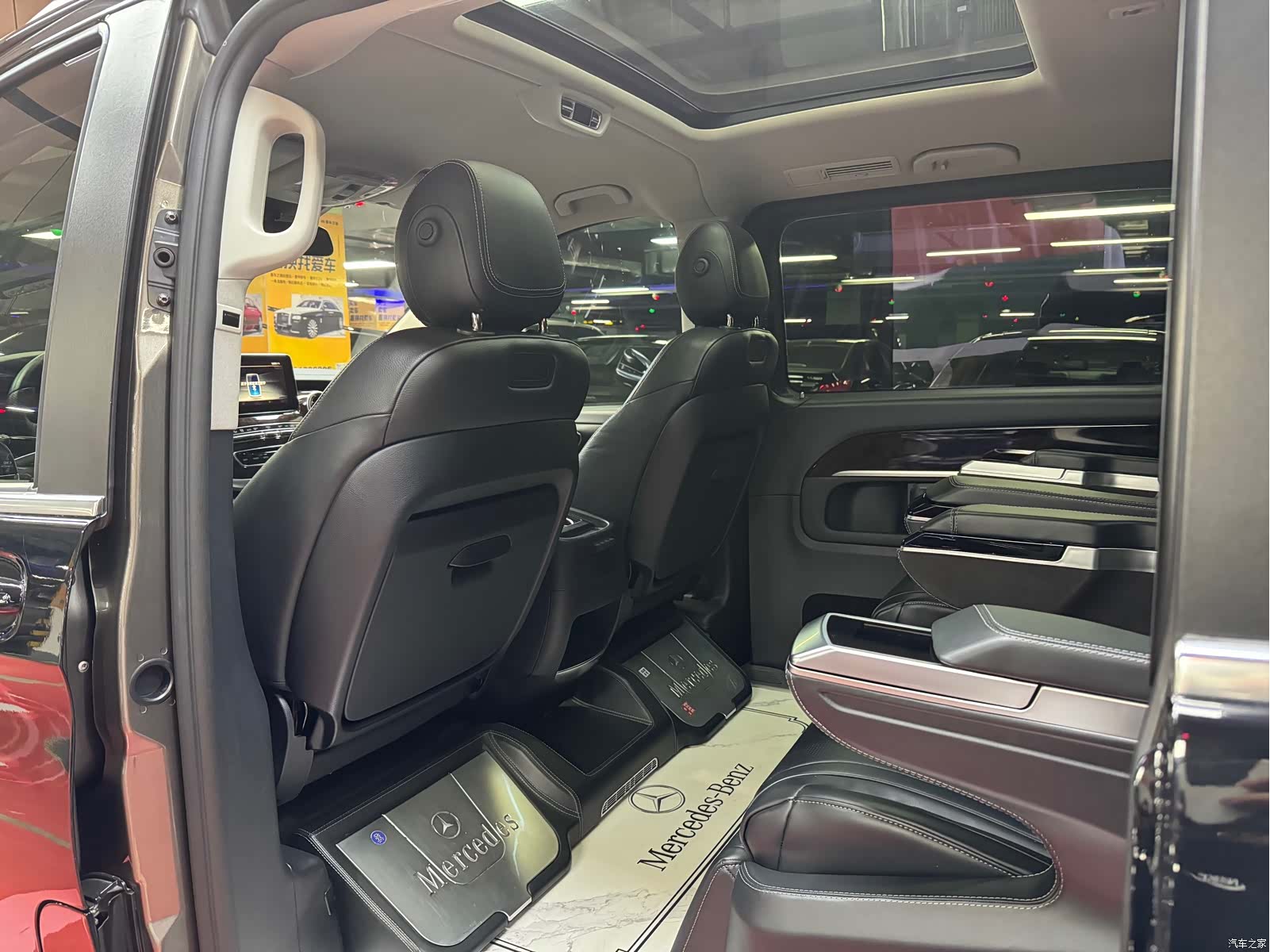 Mercedes-Benz V-Class, 2018 30