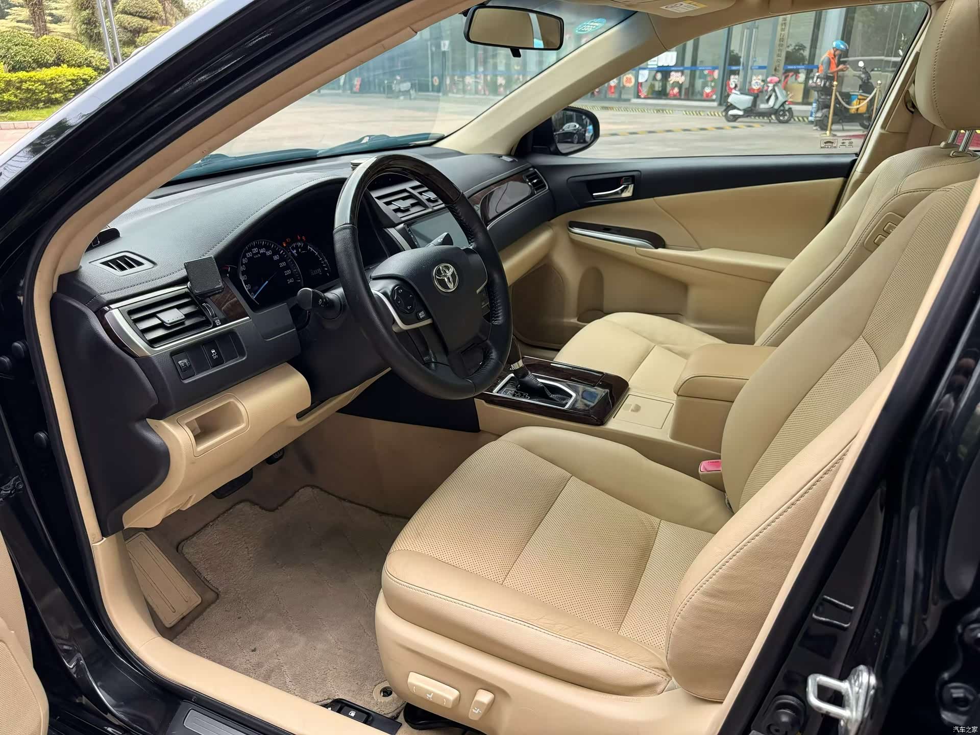 Toyota Camry, 2017 6