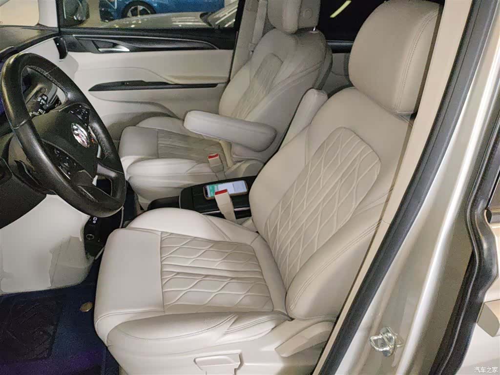 Buick GL8, 2022 11