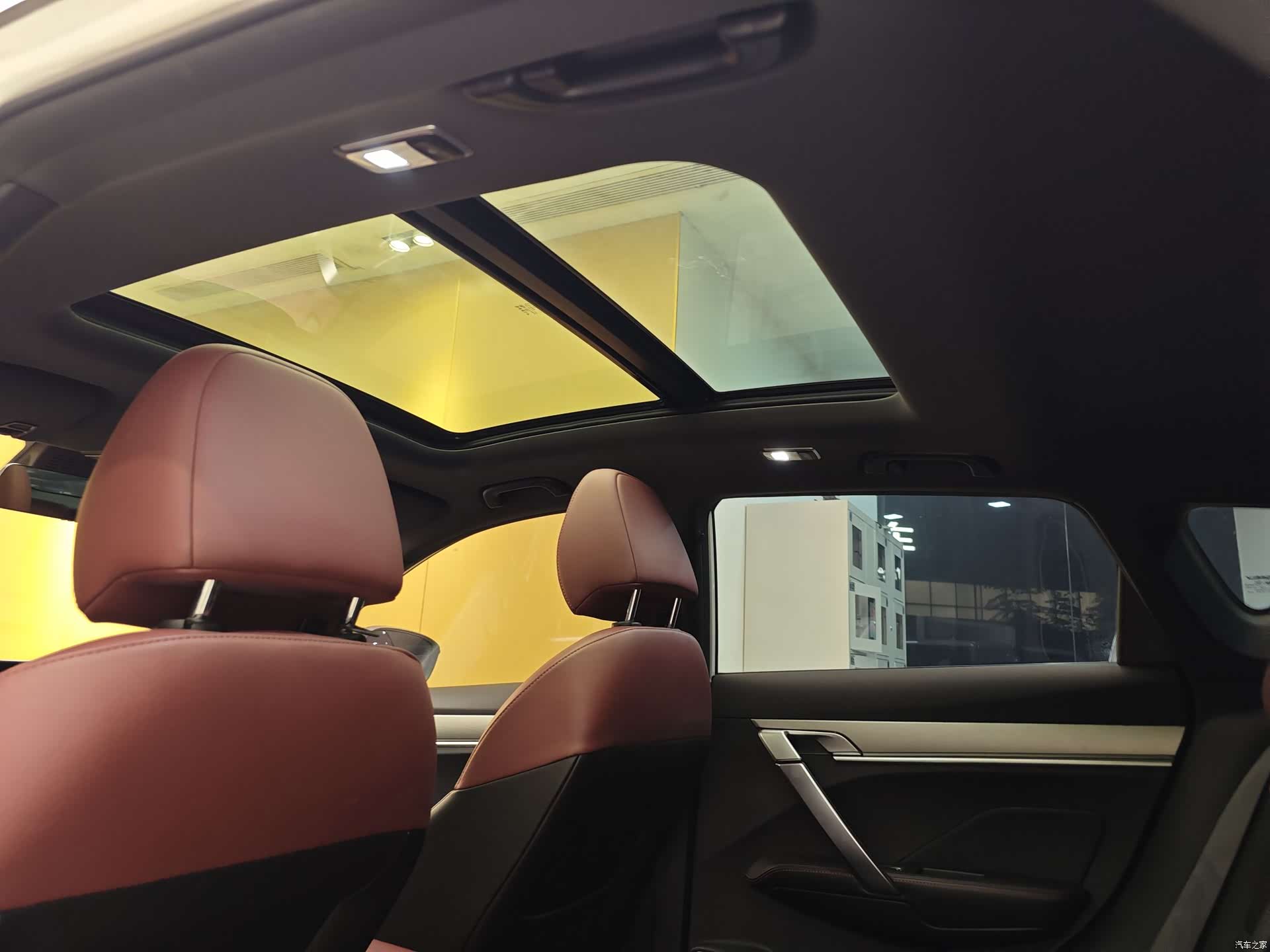 Geely Coolray, 2021 24