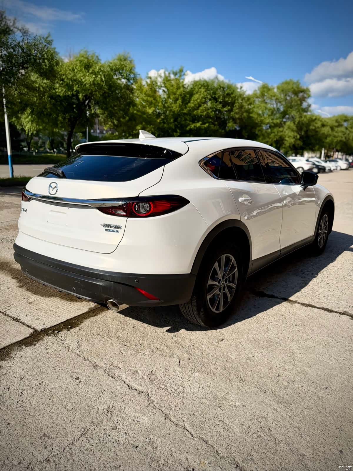 Mazda CX-4, 2023 6