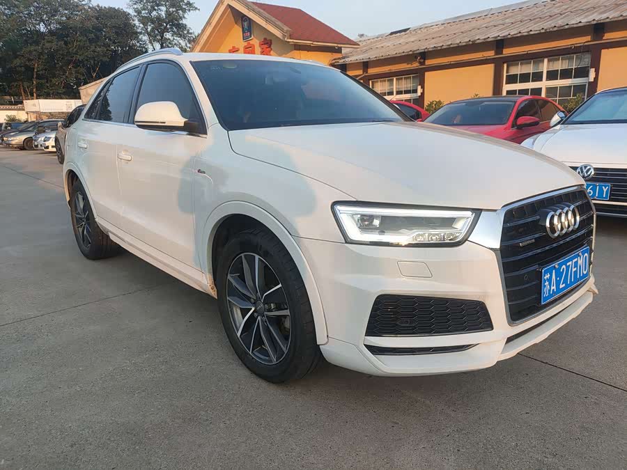 Audi Q3 2019, фото 3