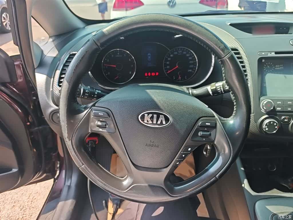 Kia K3, 2014 10