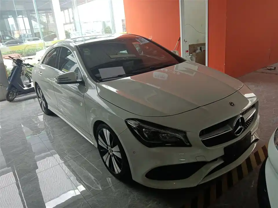 Mercedes-Benz CLA
