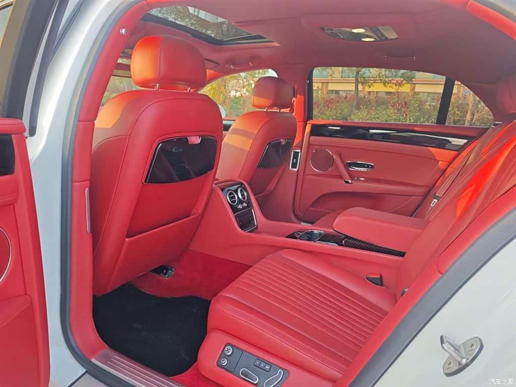 Bentley Flying Spur, 2018 9