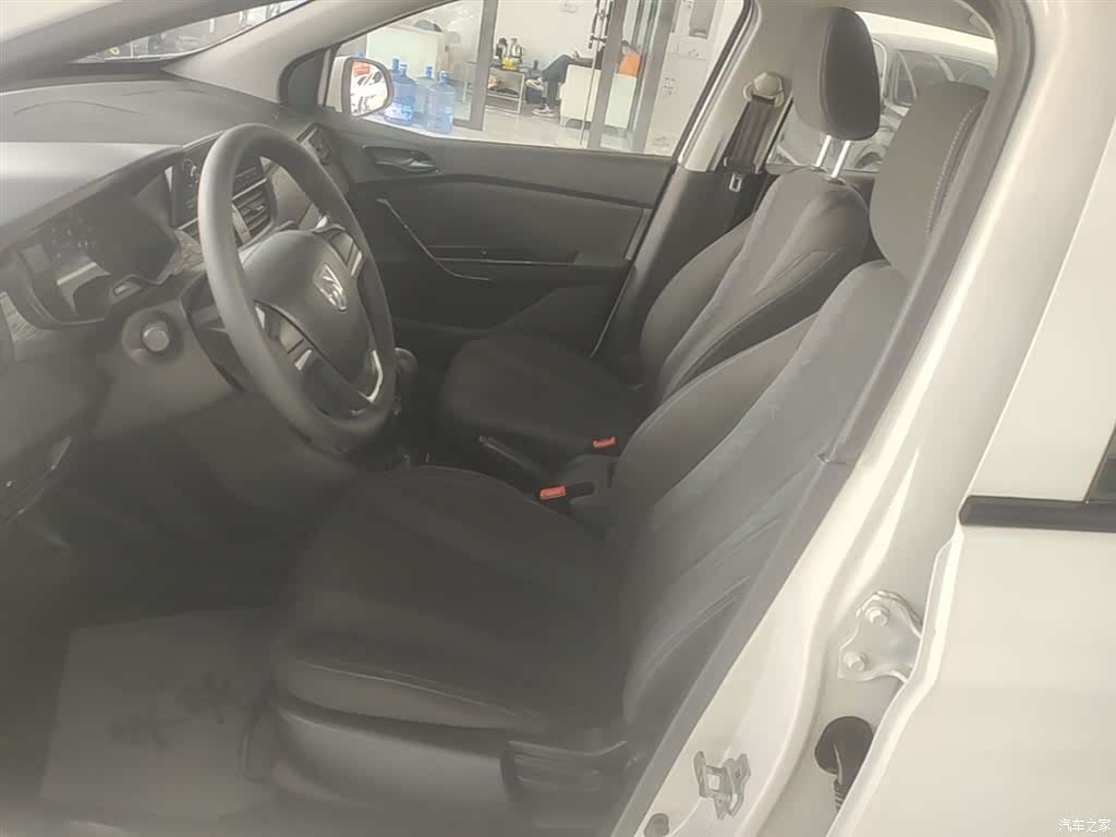 Wuling 310, 2018 15
