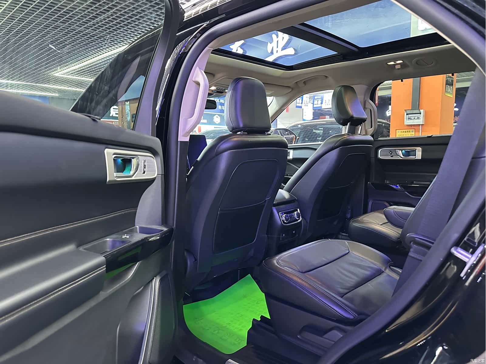 Ford Explorer, 2021 6