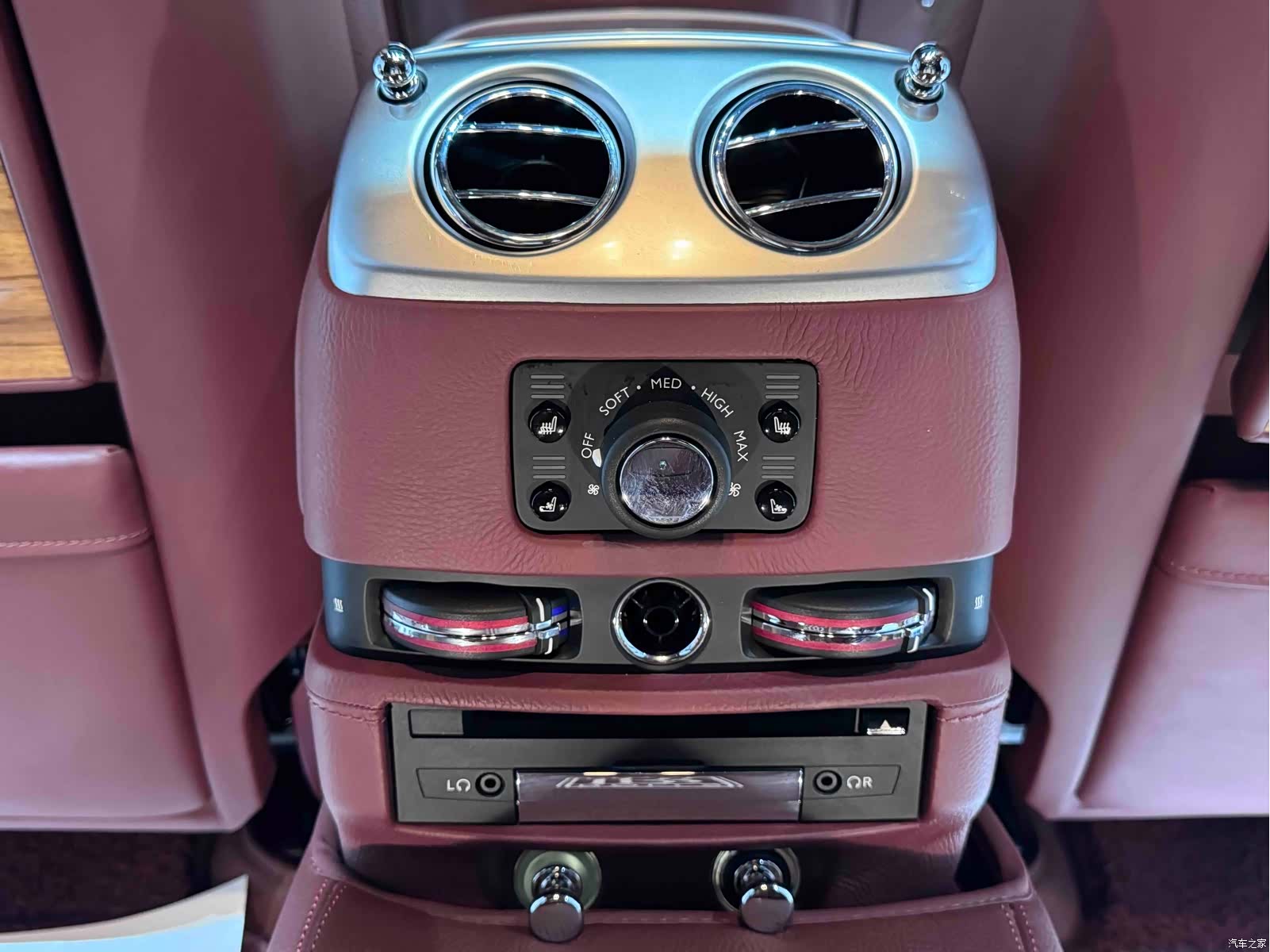 Rolls-Royce Ghost, 2018 22