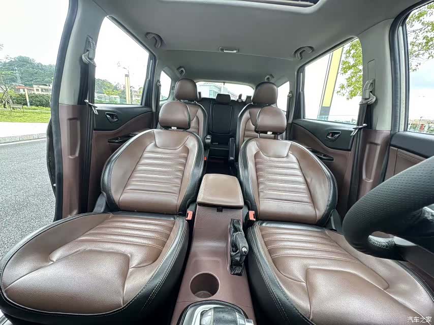 DongFeng SX6, 2017 11