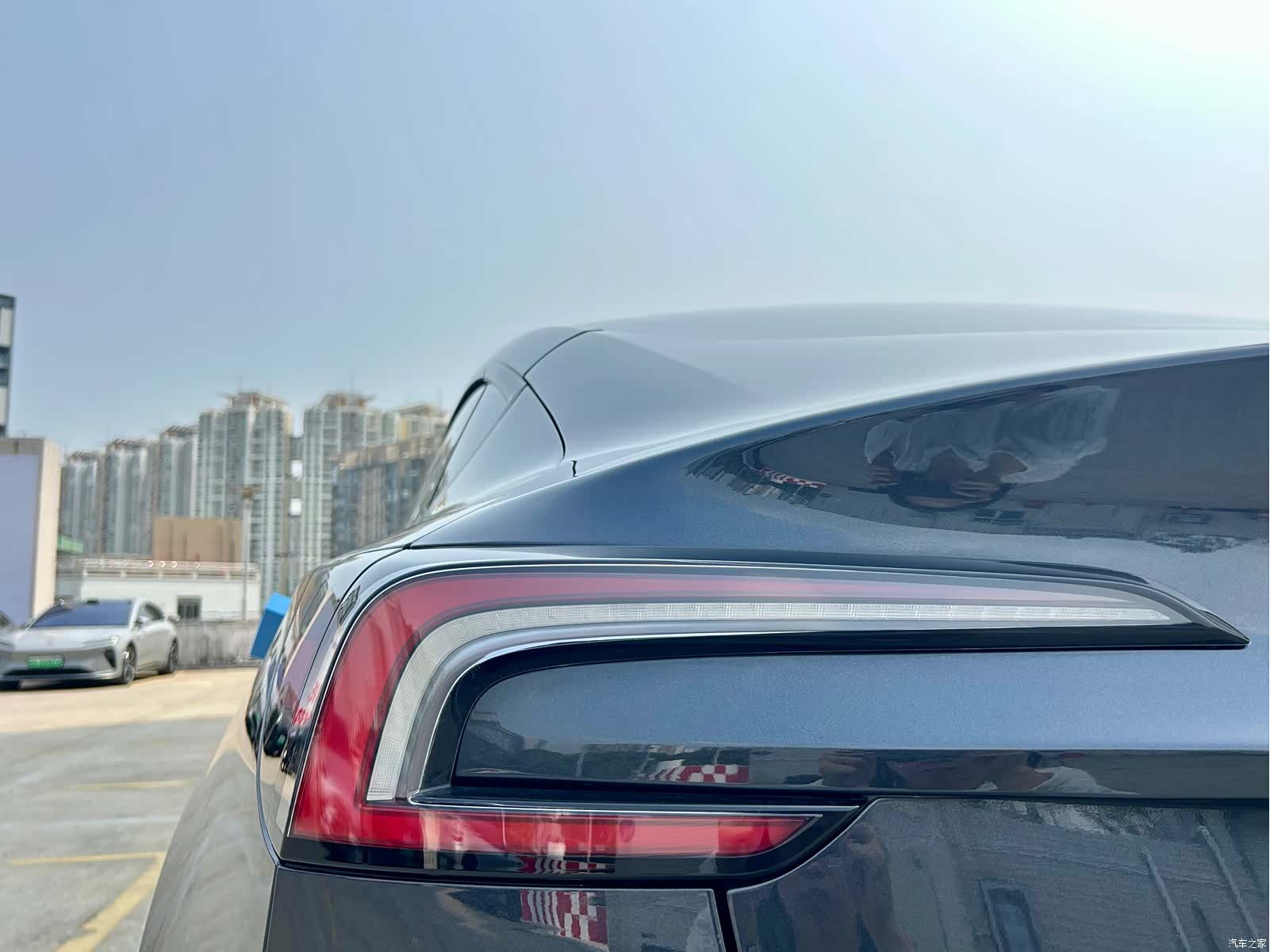 Tesla Model 3, 2025 7