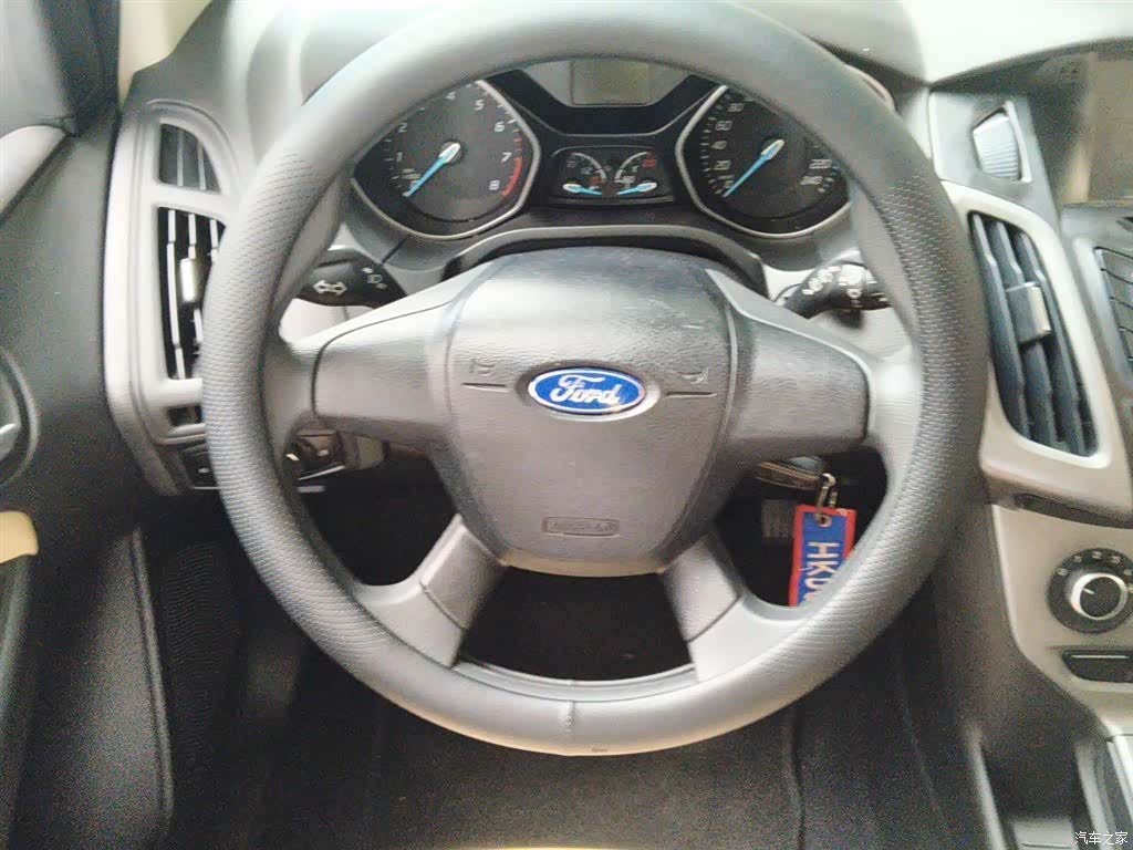 Ford Focus, 2014 11