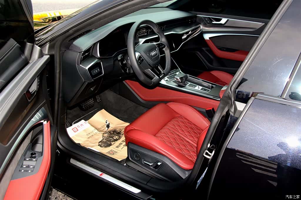 Audi A7L, 2024 4