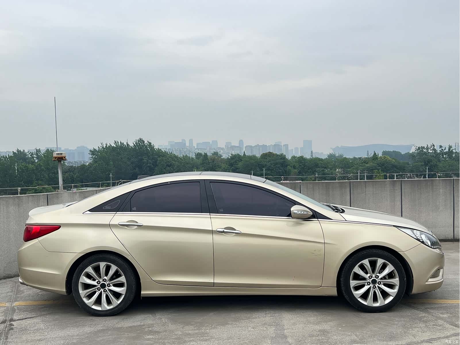 Hyundai Sonata, 2012 8