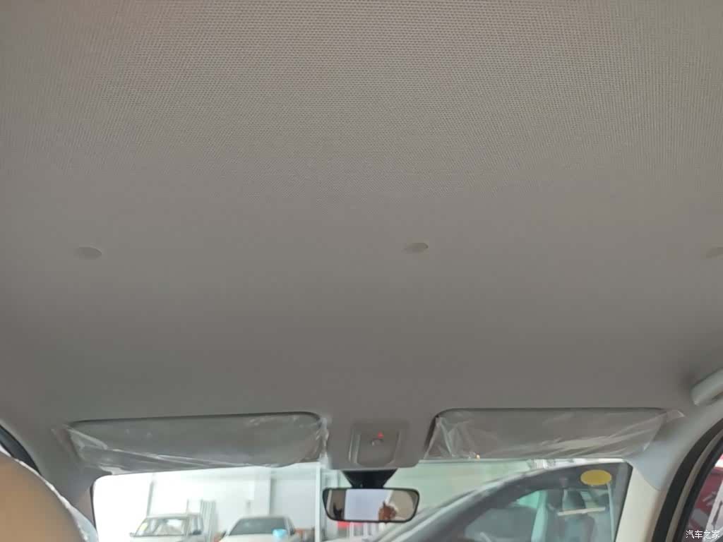Wuling MINIEV, 2026 18