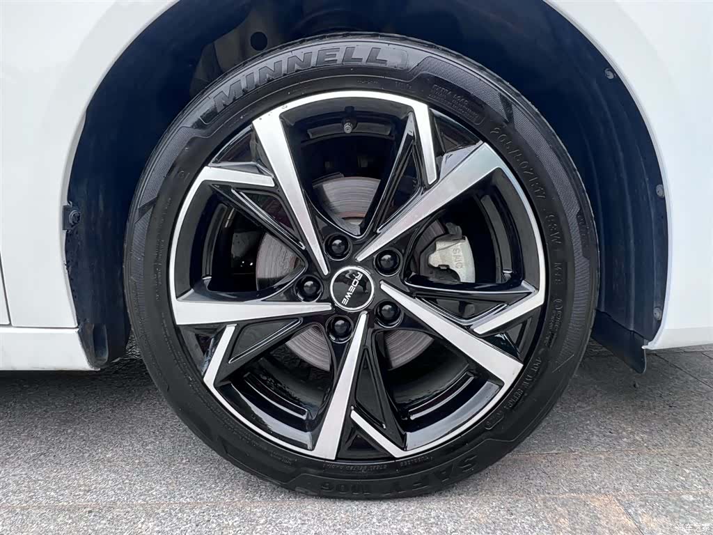 Roewe i5, 2024 15