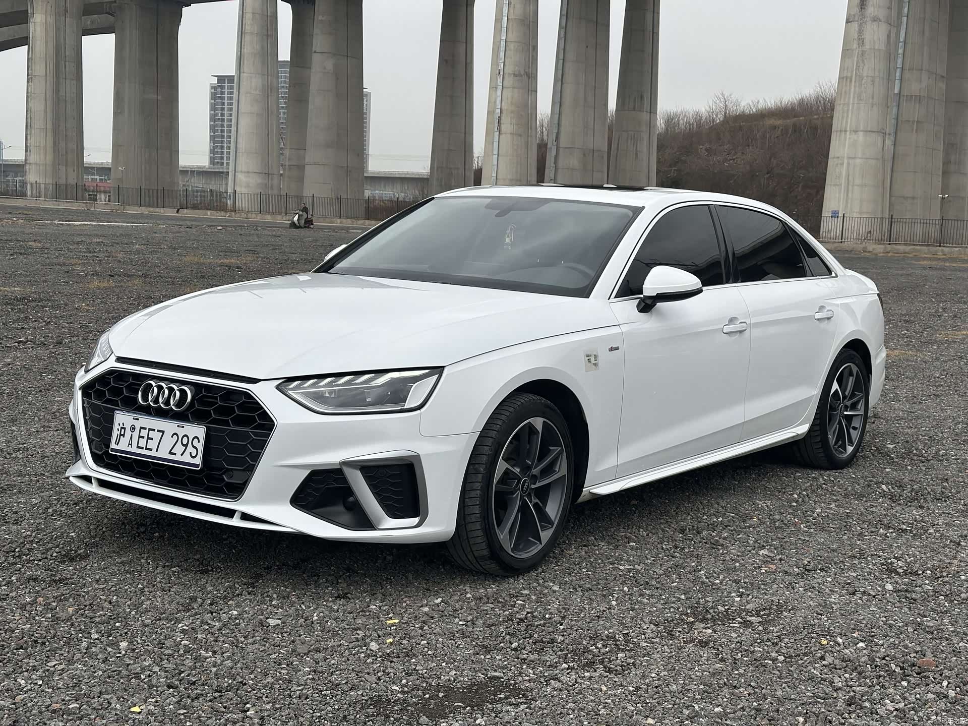 Audi A4L, 2023 1