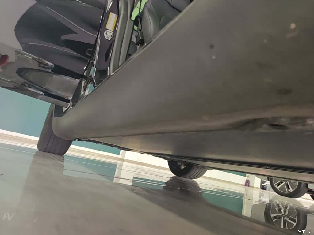 Tesla Model Y, 2023 19