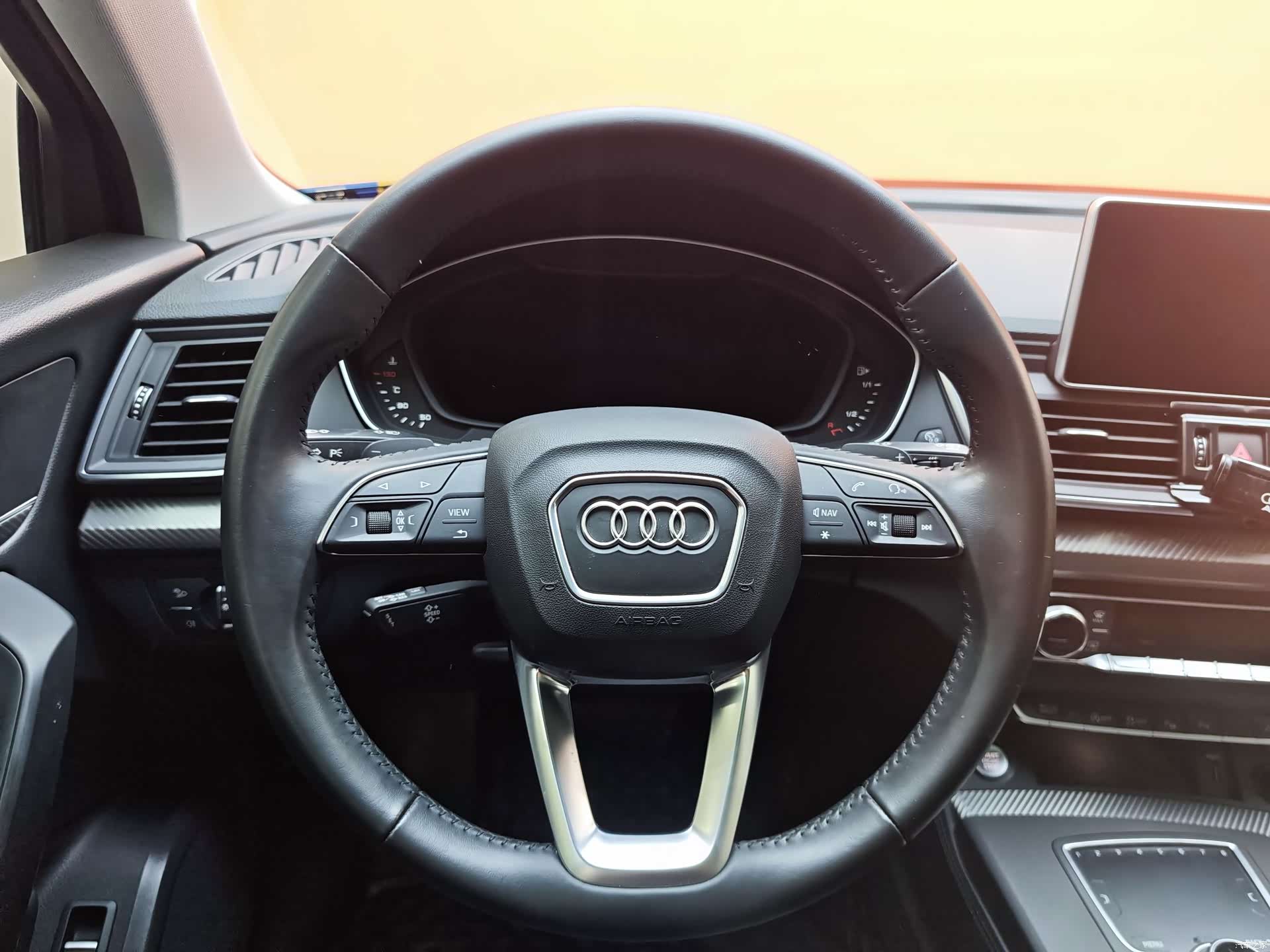Audi Q5L, 2021 10