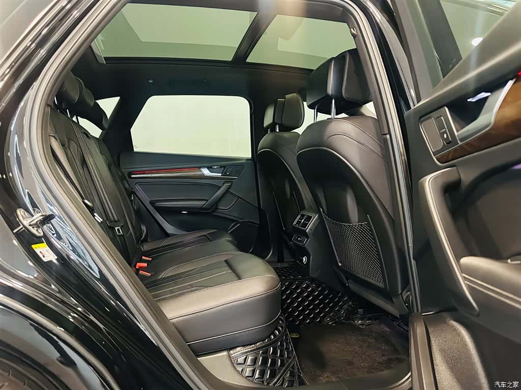 Audi Q5L, 2023 11