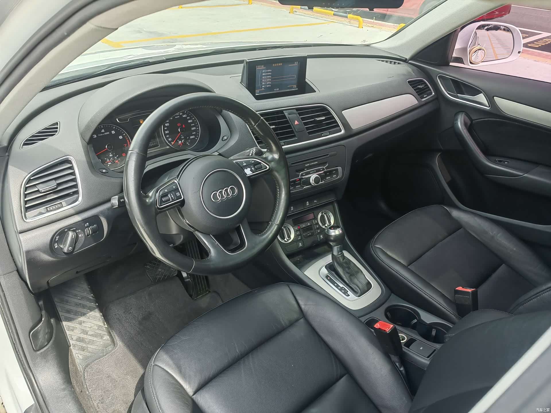 Audi Q3, 2016 2