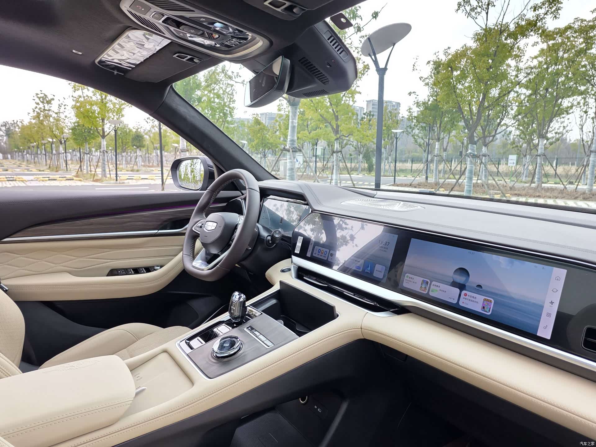 Geely Xingyue L, 2025 17