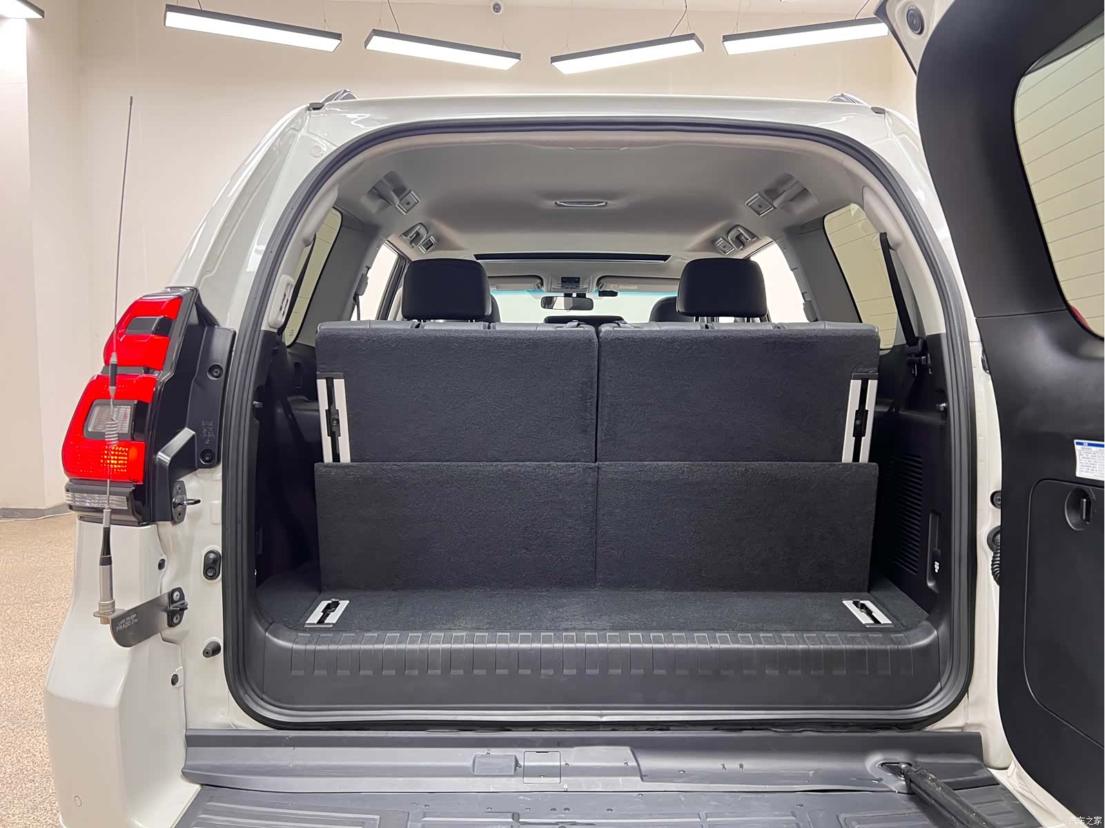 Toyota Prado, 2020 36
