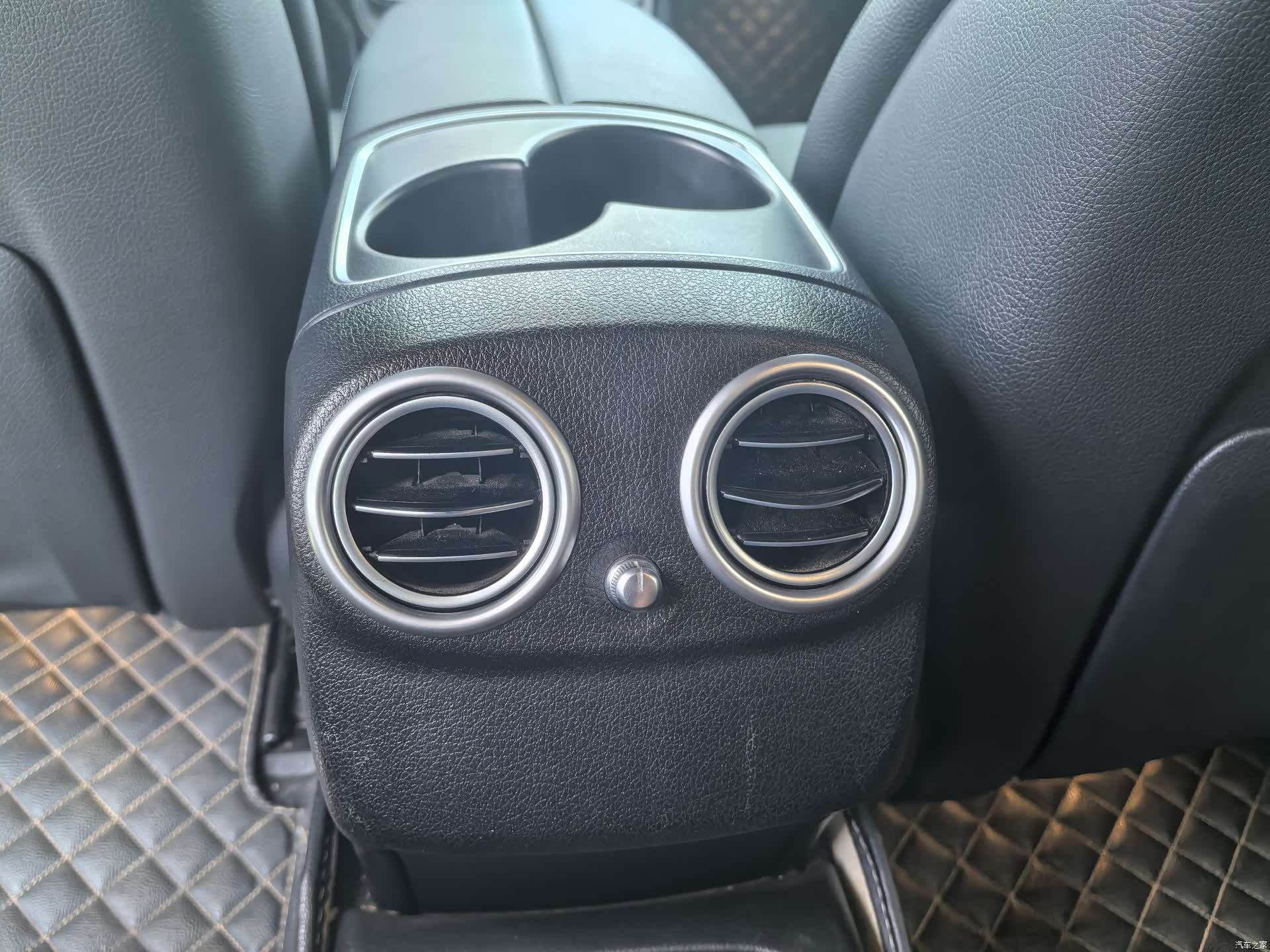 Mercedes-Benz E-Class, 2019 37