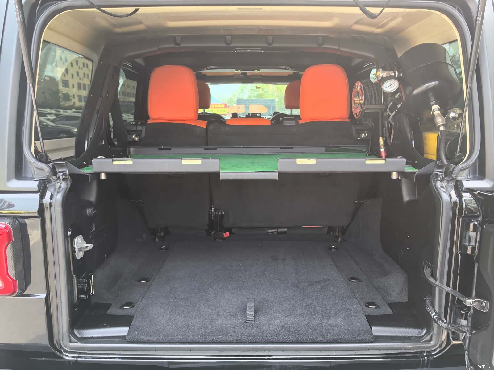 Jeep Wrangler, 2020 10