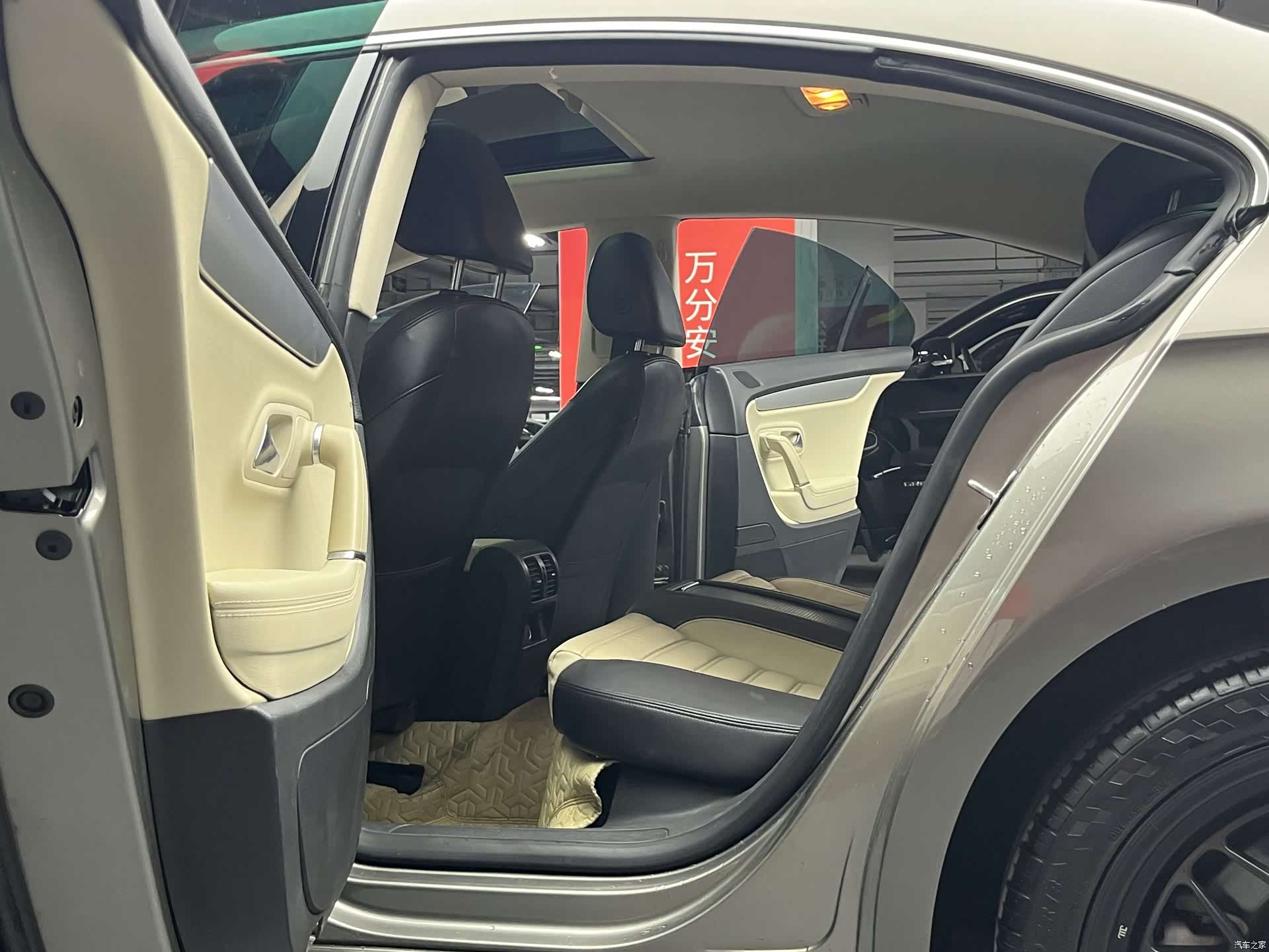 Volkswagen CC, 2011 20