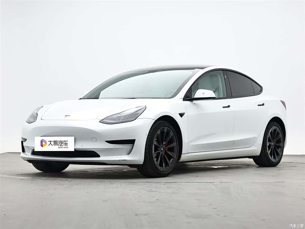 Tesla Model 3, 2023 1
