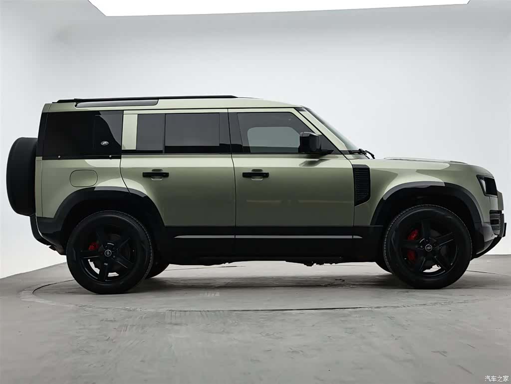 Land Rover Defender, 2021 все фото